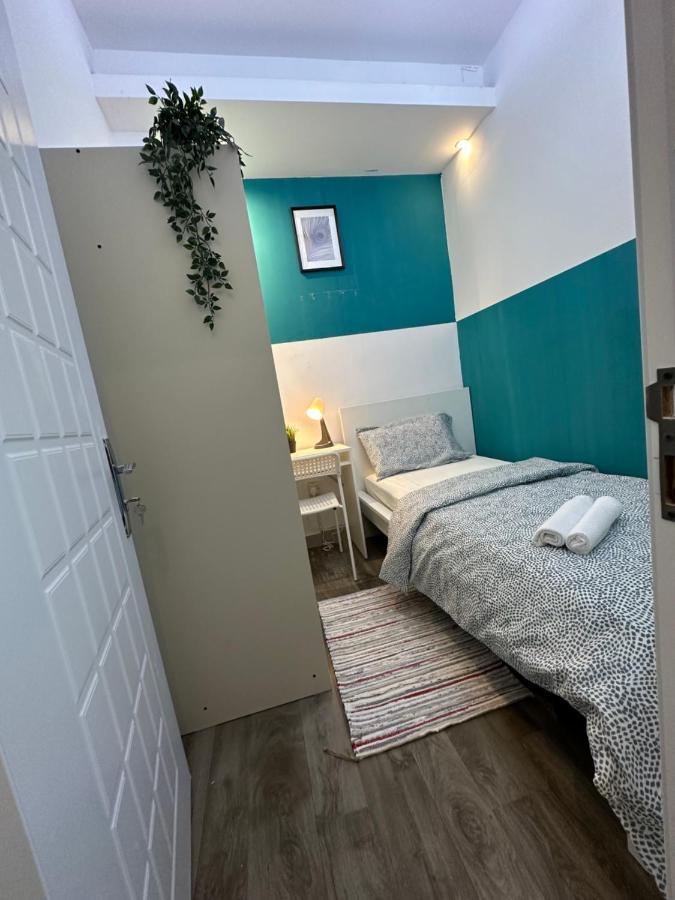 Epic Partition In Barsha Near Metro * Dubaï