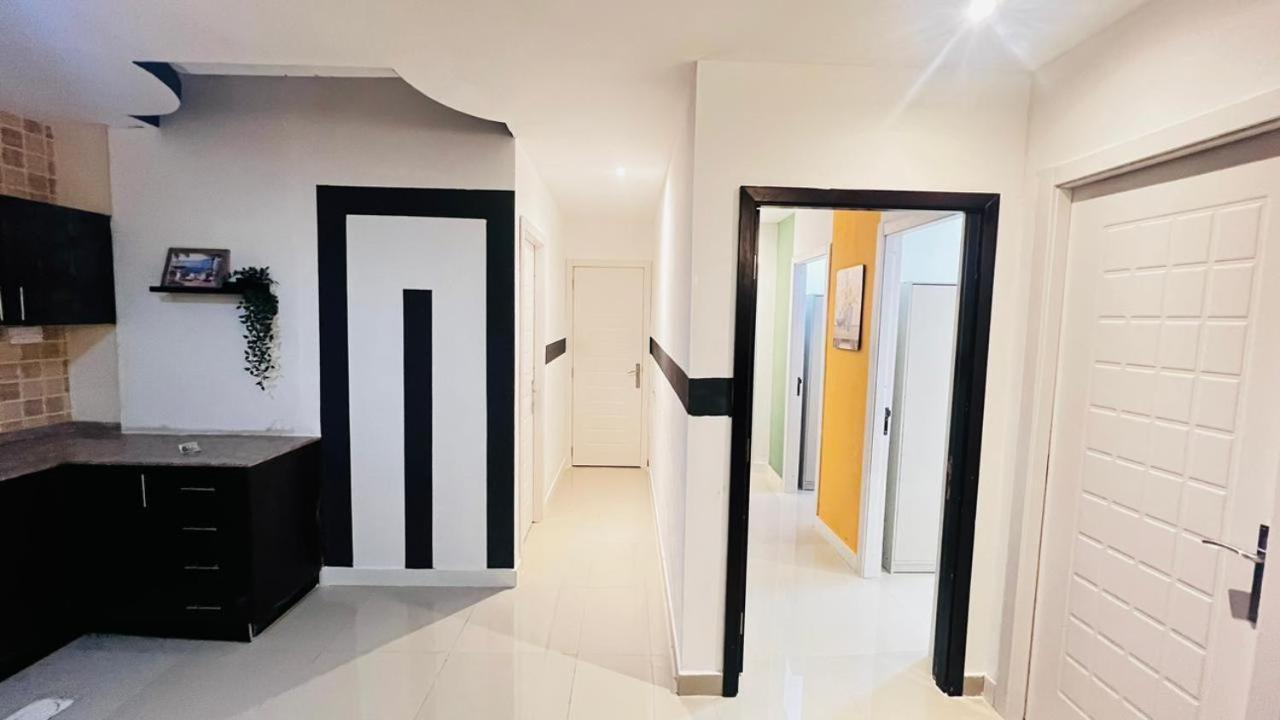 Epic Partition In Barsha Near Metro * Dubaï